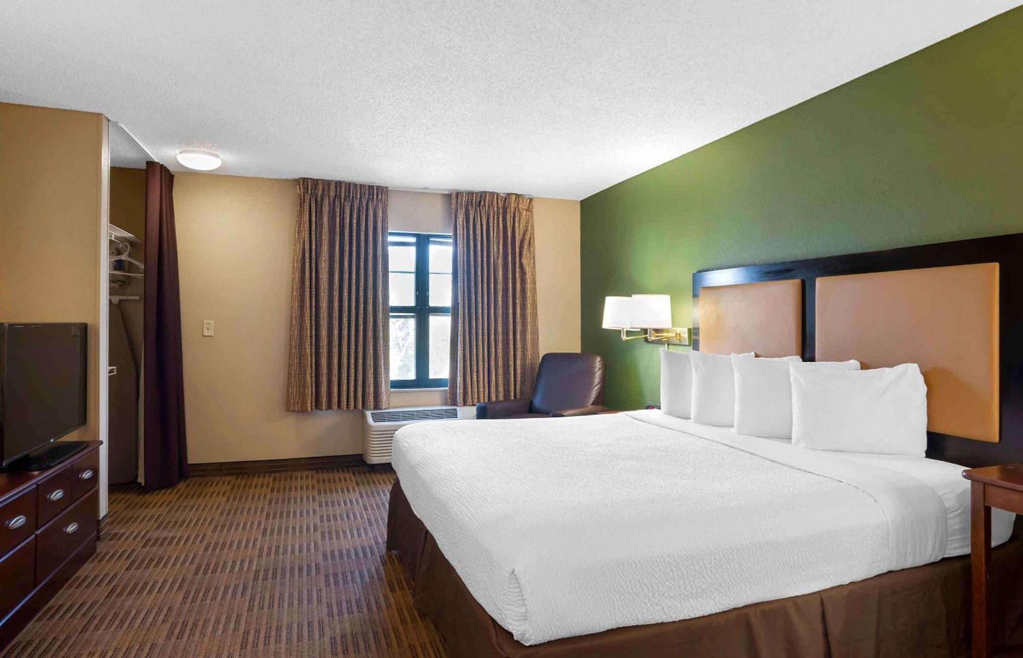 Extended Stay America Select Suites - Chicago - Hanover Park Exterior foto