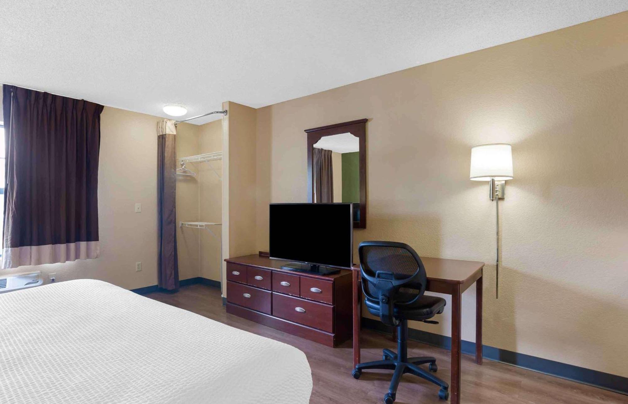 Extended Stay America Select Suites - Chicago - Hanover Park Exterior foto